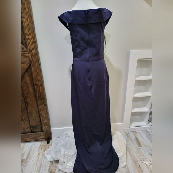 LA FEMME 25206 Ruched Cap Sleeved Long Jersey Dress NWOT size 4 Navy Blue - Picture 4 of 5